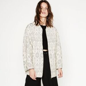 Zara Ecru Black Aztec Print Zipped Jacket Size Small